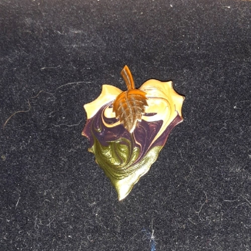 Vintage Leaf Brooch - Multicolor